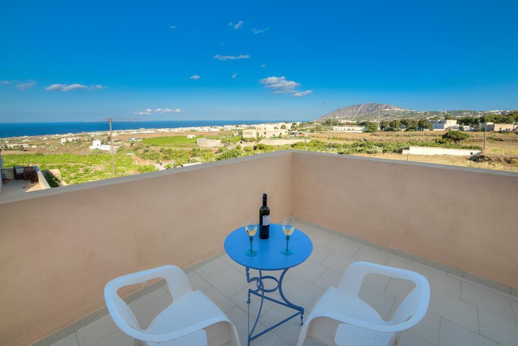Thalia Apartments Fira  Bilik gambar